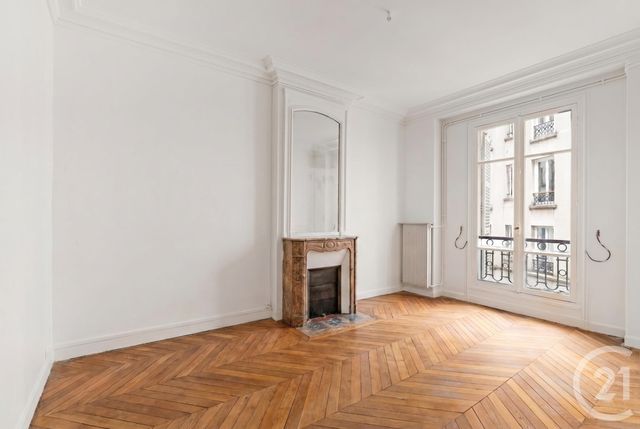 Appartement 4 pièces à vendre - 4 pièces - 86.75 m2 - PARIS - 75018 - ILE-DE-FRANCE - Century 21 Prestige Montmartre