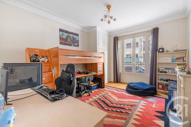 Appartement T5 à vendre - 5 pièces - 148.83 m2 - PARIS - 75018 - ILE-DE-FRANCE - Century 21 Prestige Montmartre