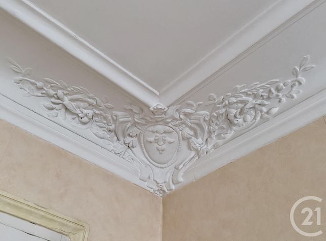 Appartement à vendre - 3 pièces - 52.27 m2 - PARIS - 75018 - ILE-DE-FRANCE - Century 21 Prestige Montmartre