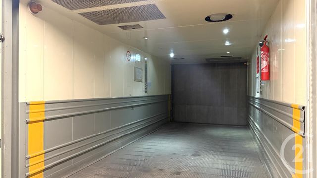 parking à vendre - 13.3 m2 - PARIS - 75018 - ILE-DE-FRANCE - Century 21 Prestige Montmartre