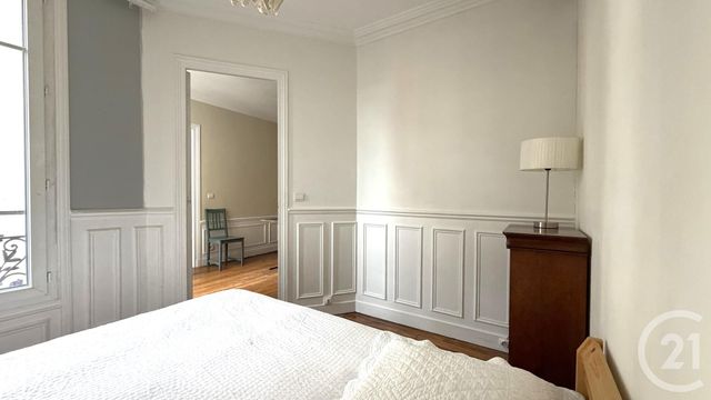 Appartement 3 pièces à vendre - 3 pièces - 50.2 m2 - PARIS - 75018 - ILE-DE-FRANCE - Century 21 Prestige Montmartre
