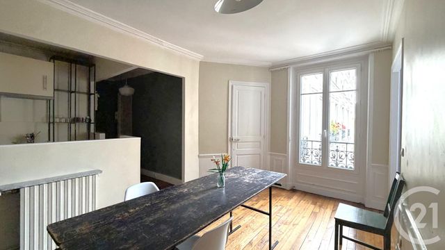 Appartement 3 pièces à vendre - 3 pièces - 50.2 m2 - PARIS - 75018 - ILE-DE-FRANCE - Century 21 Prestige Montmartre