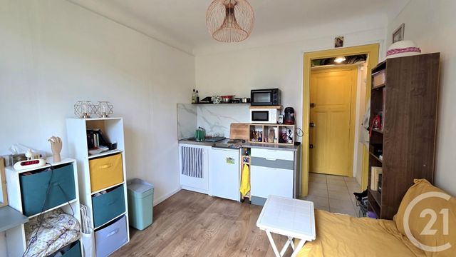 Appartement Studio à vendre - 1 pièce - 14.85 m2 - PARIS - 75018 - ILE-DE-FRANCE - Century 21 Prestige Montmartre