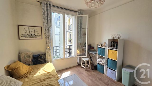 Appartement Studio à vendre - 1 pièce - 14.85 m2 - PARIS - 75018 - ILE-DE-FRANCE - Century 21 Prestige Montmartre