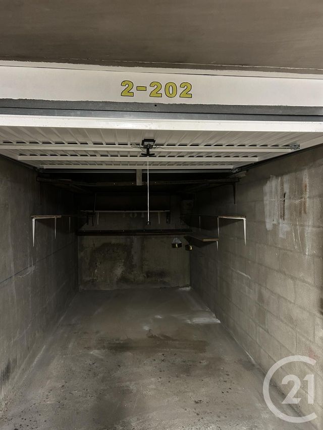 parking à vendre - 10.0 m2 - PARIS - 75018 - ILE-DE-FRANCE - Century 21 Prestige Montmartre
