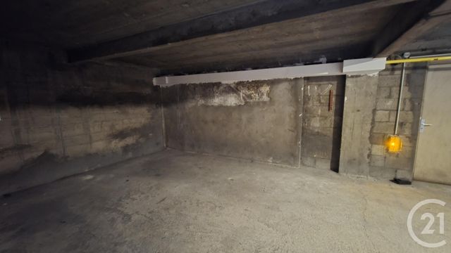 parking à vendre - 11.6 m2 - PARIS - 75018 - ILE-DE-FRANCE - Century 21 Prestige Montmartre