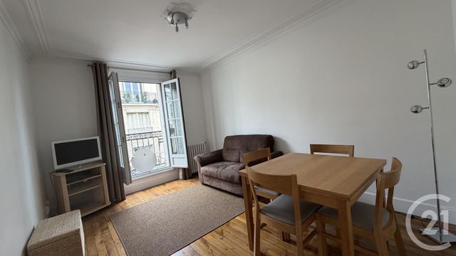 Appartement 2 pièces à louer - 2 pièces - 39.36 m2 - PARIS - 75018 - ILE-DE-FRANCE - Century 21 Prestige Montmartre