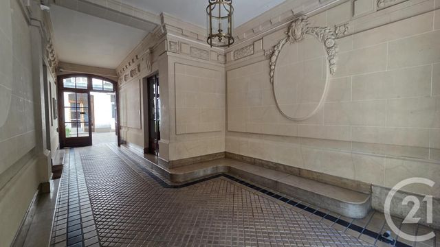 Appartement F1 à vendre - 1 pièce - 9.35 m2 - PARIS - 75019 - ILE-DE-FRANCE - Century 21 Prestige Montmartre
