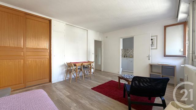 Appartement Studio à vendre - 1 pièce - 27.52 m2 - PARIS - 75018 - ILE-DE-FRANCE - Century 21 Prestige Montmartre