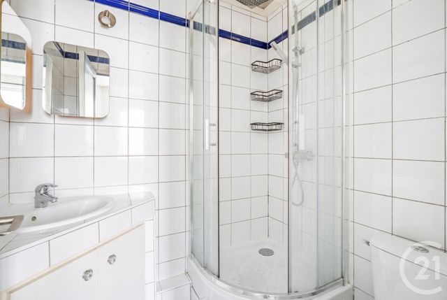 Appartement 2 pièces à vendre - 2 pièces - 40.13 m2 - PARIS - 75018 - ILE-DE-FRANCE - Century 21 Prestige Montmartre
