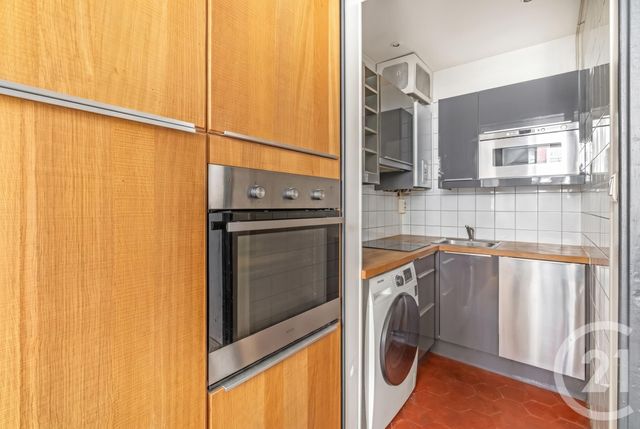 Appartement 2 pièces à vendre - 2 pièces - 40.13 m2 - PARIS - 75018 - ILE-DE-FRANCE - Century 21 Prestige Montmartre