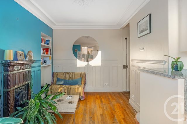 Appartement 2 pièces à vendre - 2 pièces - 29.08 m2 - PARIS - 75018 - ILE-DE-FRANCE - Century 21 Prestige Montmartre