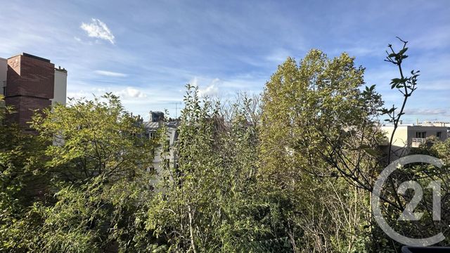 Appartement Studio à louer - 1 pièce - 25.42 m2 - PARIS - 75018 - ILE-DE-FRANCE - Century 21 Prestige Montmartre