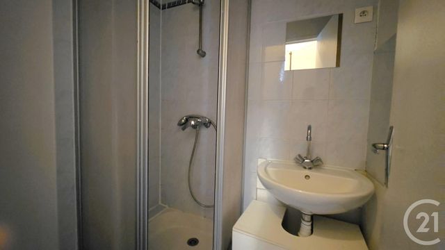 Appartement 2 pièces à vendre - 2 pièces - 28.0 m2 - PARIS - 75009 - ILE-DE-FRANCE - Century 21 Prestige Montmartre